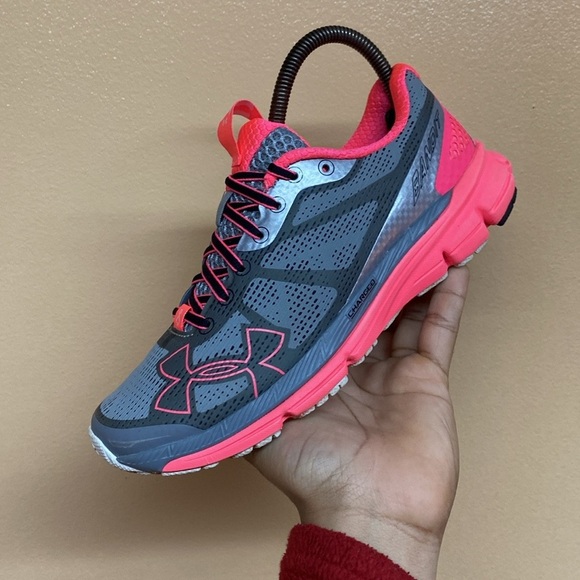 Under Armour Charged Bandit “Breast Cancer Awareness” - Picture 10 of 17